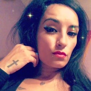 Meet your Posher, Violeta